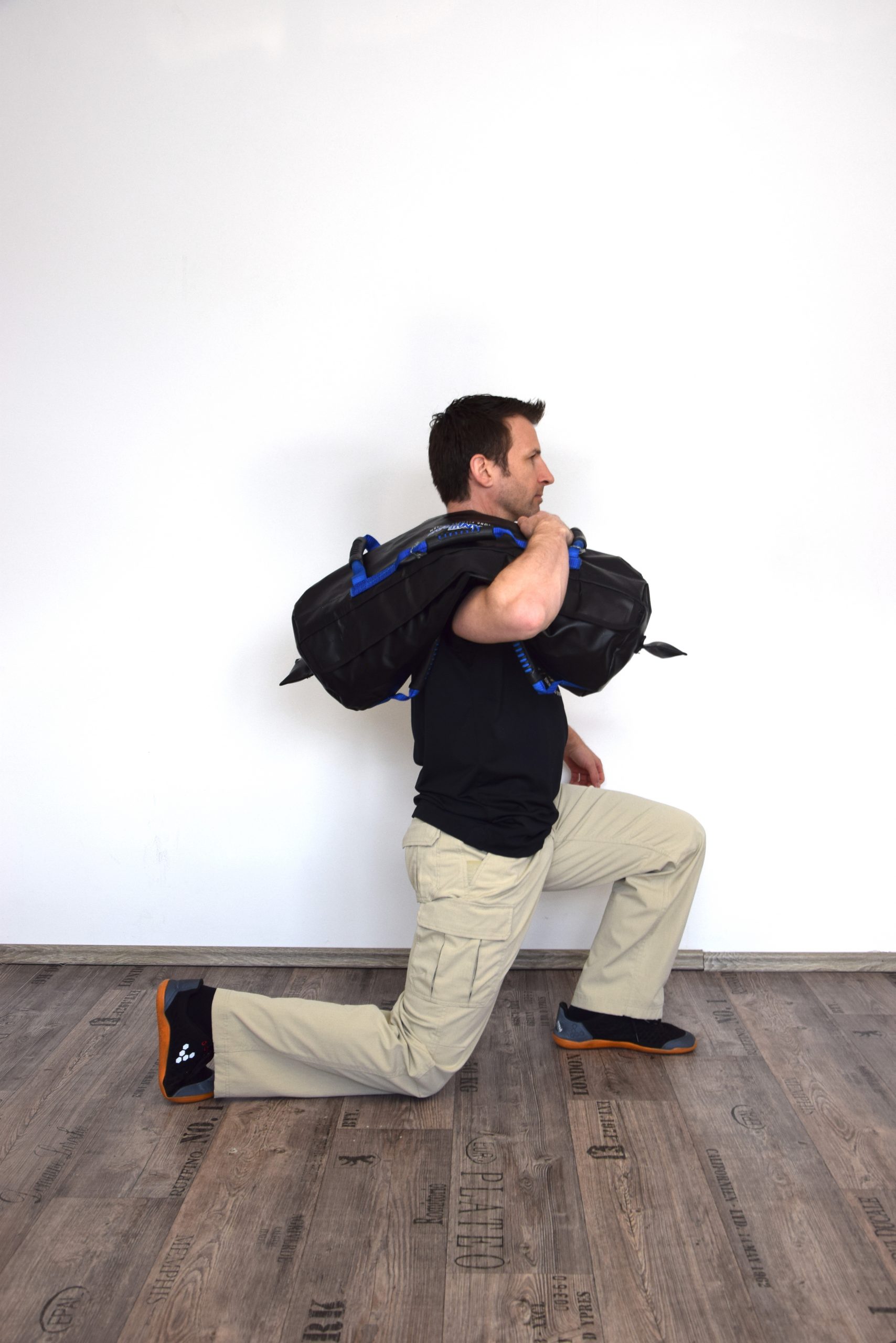 sandbag lunges